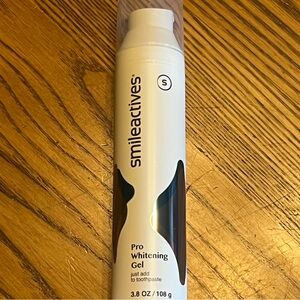 SMILEACTIVES Pro Whitening Gel. Unopened  3.8 oz.
